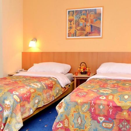 Bellis Hotel Sankt Urban المظهر الخارجي الصورة